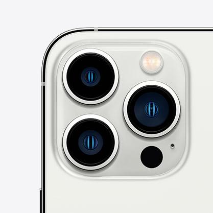 iPhone13Pro Silver close up