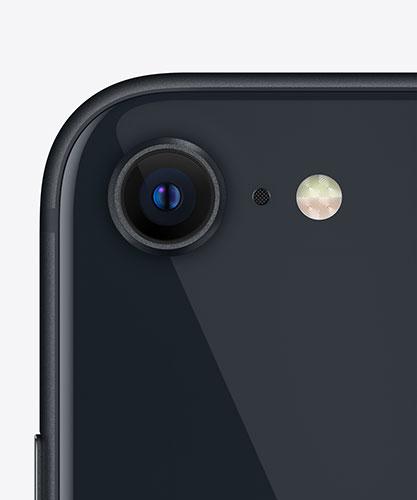 iPhone SE Midnight camera