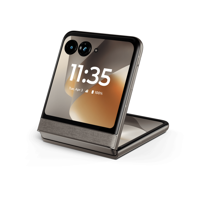 2026 moto razr Hematite back folded